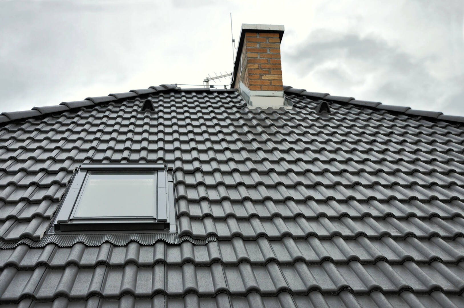 Earhart Roofing Company Inc